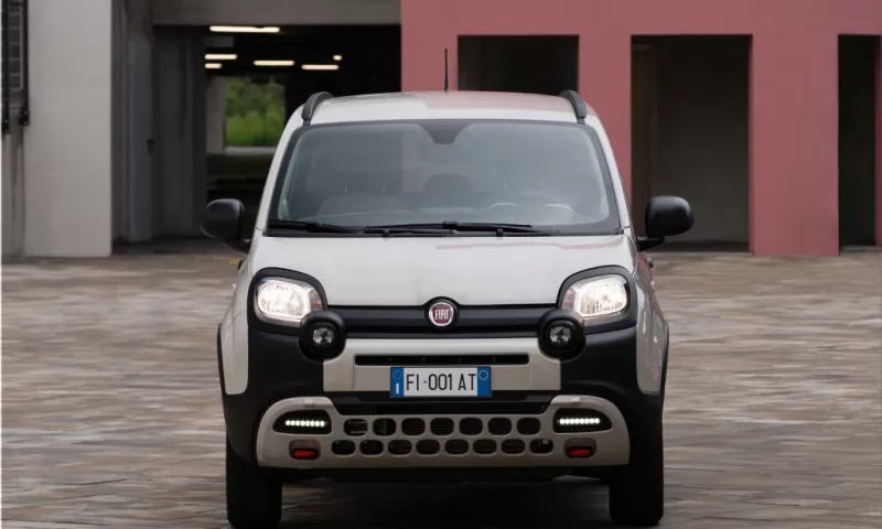 Fiat Panda 4x40°: A limited edition hybrid SUV that honors its legacy